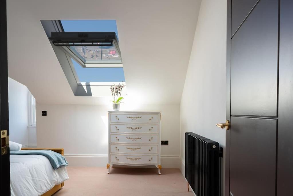 Luxury Duplex Penthouse On The Beach With Panoramic Sea Views Herne Bay Eksteriør billede