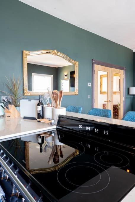 Luxury Duplex Penthouse On The Beach With Panoramic Sea Views Herne Bay Eksteriør billede